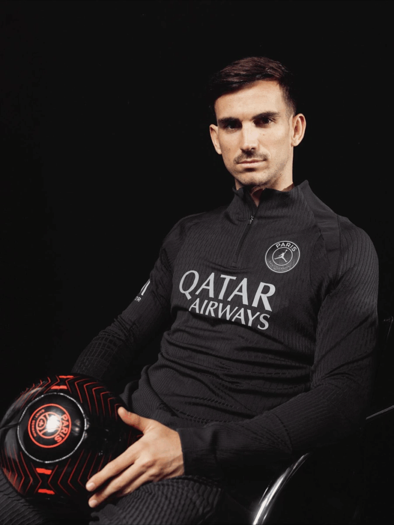 Paris Saint-Germain 2025/26 Fourth Jersey: Why Couture Precision Feels So Powerful