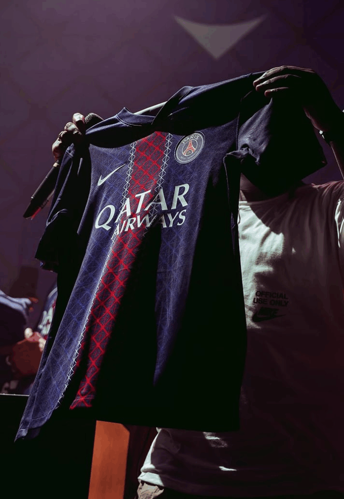 Paris Saint-Germain 25/26 Home Jersey: Discover the Bold and Iconic New Look!